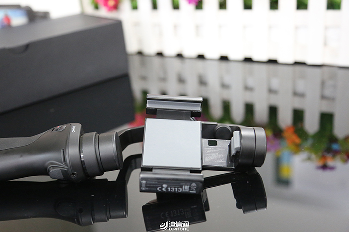 没兴趣标题党!正儿八经评测大疆OSMO Mobile(8).jpg 没兴趣标题党!正儿八经评测大疆OSMO Mobile(8).jpg