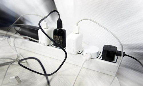 适配器.jpg 适配器.jpg